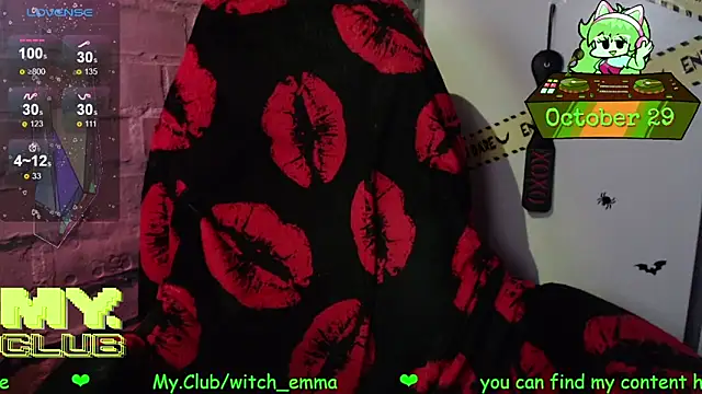 Snapshot of Witch_Emma chatting on October 29, 2025, 9:03 pm Witch Emma online show from October 29, 2025, 9:03 pm