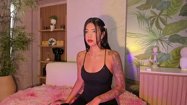 Snapshot of AntonellaRossi chatting on May 25, 2026, 7:45 pm AntonellaRossi online show from May 25, 2026, 7:45 pm