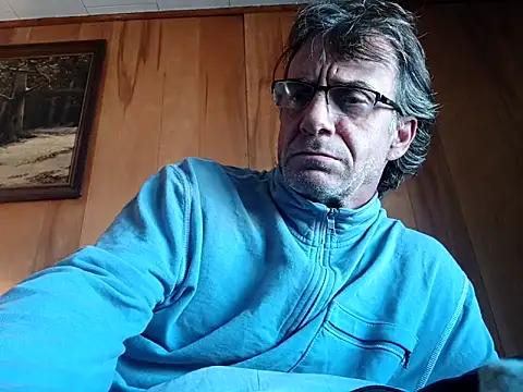 Snapshot of OralDesires2 chatting on October 11, 2025, 5:36 pm OralDesires2 online show from October 11, 2025, 5:36 pm