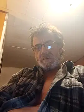 Snapshot of OralDesires2 chatting on November 5, 2025, 10:57 pm OralDesires2 online show from November 5, 2025, 10:57 pm