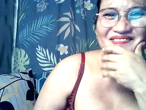 Snapshot of Amazing_Angel22 chatting on October 10, 2025, 6:14 am Amazing Angel22 online show from October 10, 2025, 6:14 am