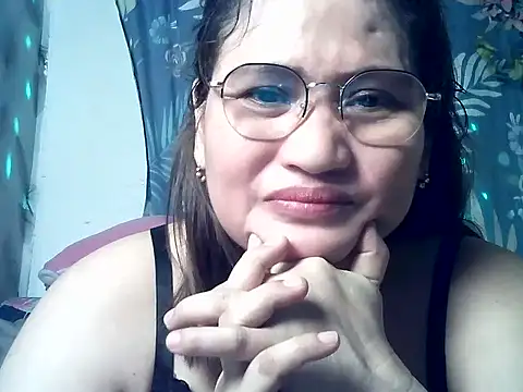 Snapshot of Amazing_Angel22 chatting on April 14, 2026, 9:47 am Amazing Angel22 online show from April 14, 2026, 9:47 am