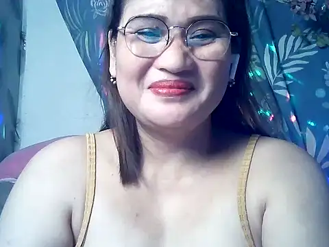 Snapshot of Amazing_Angel22 chatting on April 12, 2026, 5:05 pm Amazing Angel22 online show from April 12, 2026, 5:05 pm