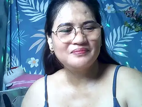 Snapshot of Amazing_Angel22 chatting on May 10, 2026, 11:50 pm Amazing Angel22 online show from May 10, 2026, 11:50 pm