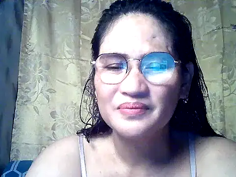 Snapshot of Amazing_Angel22 chatting on October 30, 2025, 10:24 am Amazing Angel22 online show from October 30, 2025, 10:24 am