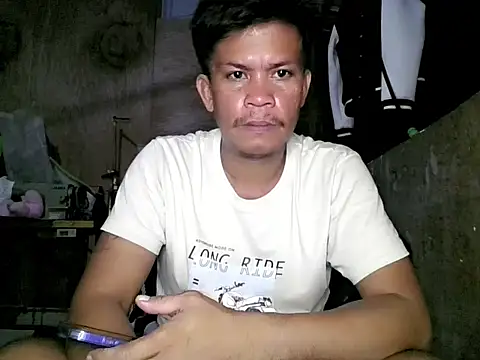 SweetasianHugoxxx online show from April 13, 2026, 3:27 pm