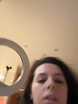 Snapshot of Roni_Tailed chatting on February 18, 2025, 4:14 pm Roni Tailed online show from February 18, 2025, 4:14 pm