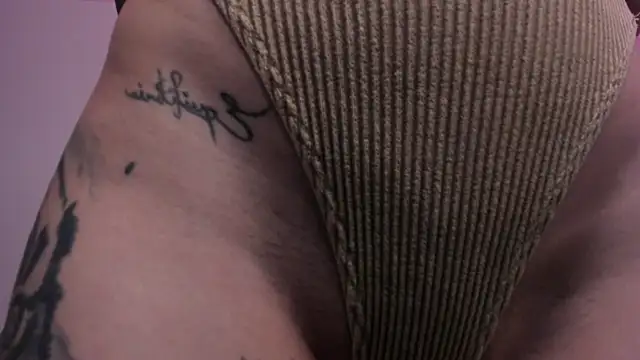 barbie scoth  online show from November 14, 2025, 7:50 pm