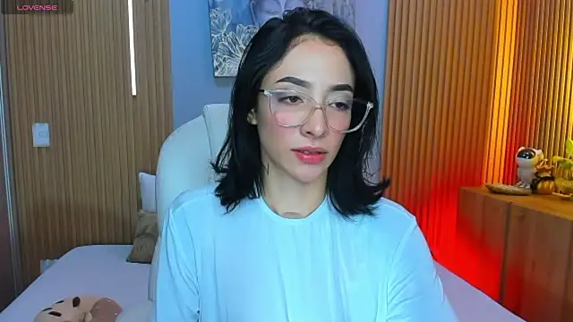Snapshot of barbie_scoth_ chatting on June 17, 2026, 8:08 pm barbie scoth online show from June 17, 2026, 8:08 pm