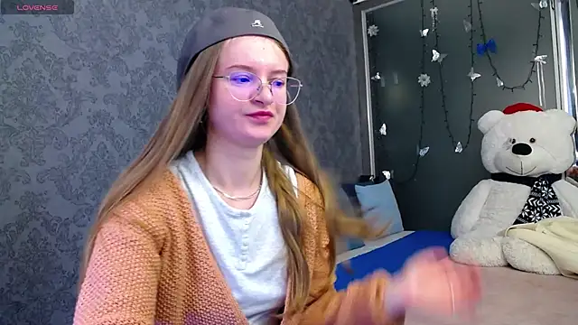 KateJonson online show from October 24, 2025, 6:45 am