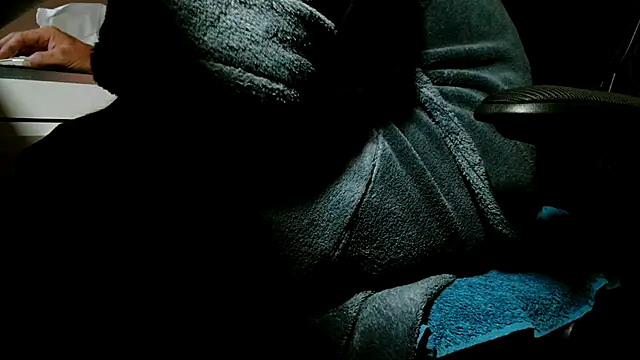 Snapshot of suedel65 chatting on November 5, 2025, 5:21 am suedel65 online show from November 5, 2025, 5:21 am