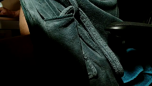 Snapshot of suedel65 chatting on October 12, 2025, 2:13 am suedel65 online show from October 12, 2025, 2:13 am