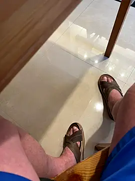 Snapshot of suedel65 chatting on October 31, 2025, 5:48 am suedel65 online show from October 31, 2025, 5:48 am