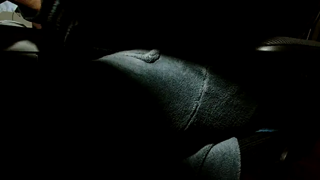 Snapshot of suedel65 chatting on November 19, 2025, 3:28 am suedel65 online show from November 19, 2025, 3:28 am