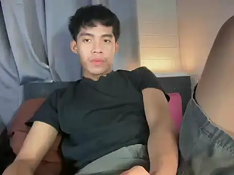 Lightjt04 online show from April 19, 2026, 2:40 pm