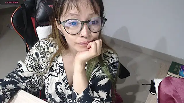 pink-2022 online show from June 18, 2026, 3:17 pm
