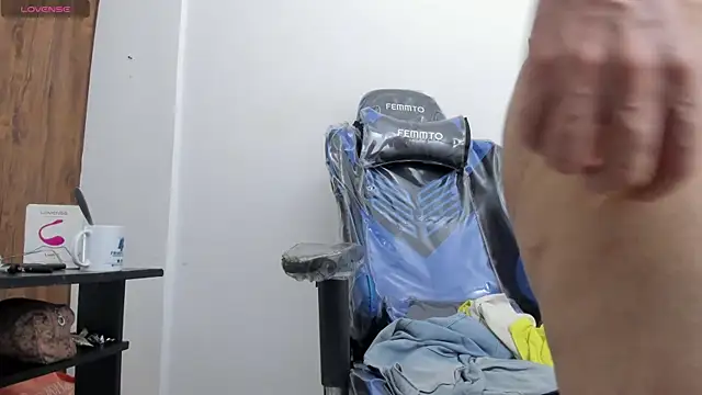 Cleopatra Trans online show from October 17, 2025, 7:04 pm