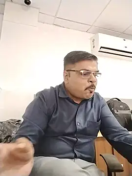 Desi Londa 143 online show from August 10, 2026, 7:15 am