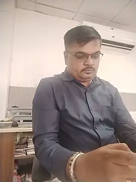 Snapshot of Desi_Londa_143 chatting on June 3, 2026, 8:59 am Desi Londa 143 online show from June 3, 2026, 8:59 am