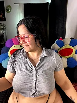 Snapshot of MsConejitaa chatting on October 18, 2025, 5:04 pm MsConejitaa online show from October 18, 2025, 5:04 pm