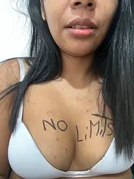 verenicehotxx online show from February 5, 2025, 8:35 pm