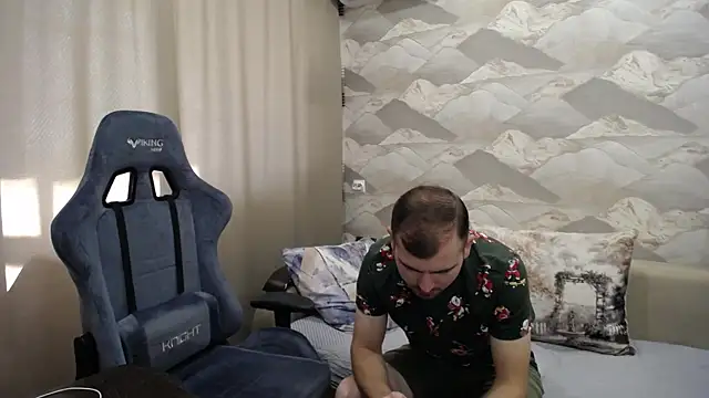 SerzhKorol1 online show from October 16, 2025, 7:38 am