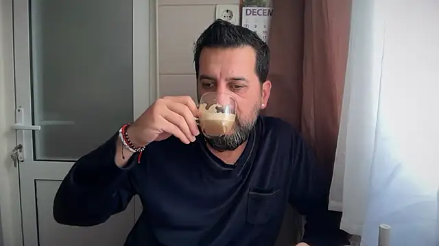 Snapshot of TigerOne19 chatting on December 3, 2025, 8:25 am TigerOne19 online show from December 3, 2025, 8:25 am