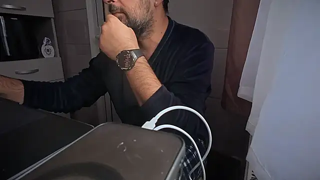 Snapshot of TigerOne19 chatting on November 15, 2025, 7:56 am TigerOne19 online show from November 15, 2025, 7:56 am