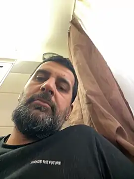 Snapshot of TigerOne19 chatting on November 8, 2025, 10:08 am TigerOne19 online show from November 8, 2025, 10:08 am