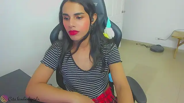 Snapshot of Kim_Wexler chatting on February 7, 2025, 4:37 am Kim Wexler online show from February 7, 2025, 4:37 am