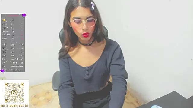 Snapshot of Kim_Wexler chatting on December 13, 2025, 10:27 pm Kim Wexler online show from December 13, 2025, 10:27 pm