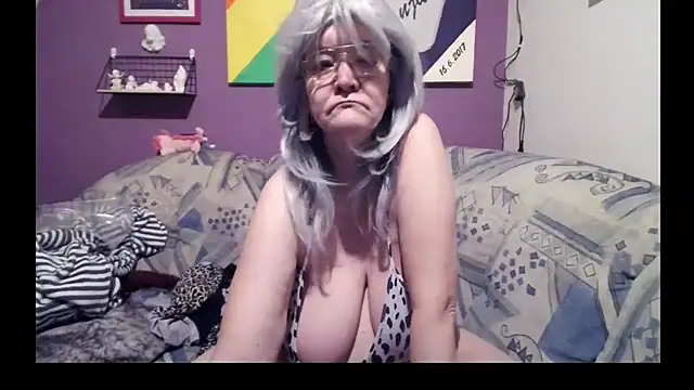 Snapshot of milfchantal4 chatting on February 26, 2025, 3:43 pm milfchantal4 online show from February 26, 2025, 3:43 pm