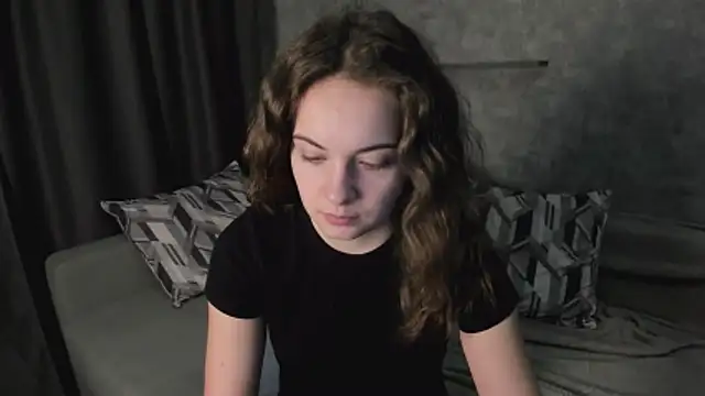 Snapshot of KristinaLoison chatting on March 15, 2026, 5:20 pm KristinaLoison online show from March 15, 2026, 5:20 pm