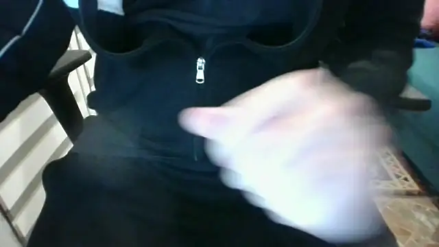 Snapshot of alessex24 chatting on November 24, 2025, 10:21 pm alessex24 online show from November 24, 2025, 10:21 pm