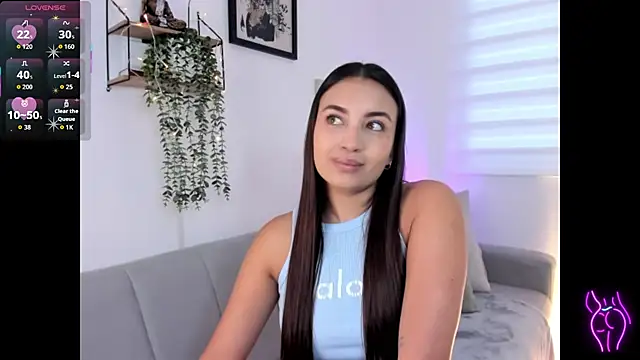 aisha es online show from January 13, 2026, 8:35 pm