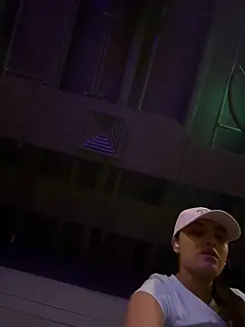 aisha es online show from March 21, 2026, 5:39 pm