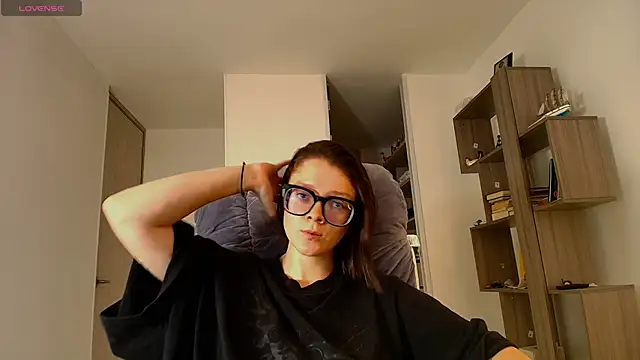 Arya starrk online show from November 5, 2025, 2:20 pm