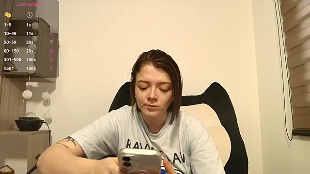 Snapshot of Arya_starrk chatting on June 11, 2026, 1:30 pm Arya starrk online show from June 11, 2026, 1:30 pm