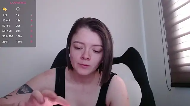 Snapshot of Arya_starrk chatting on June 10, 2026, 1:23 pm Arya starrk online show from June 10, 2026, 1:23 pm