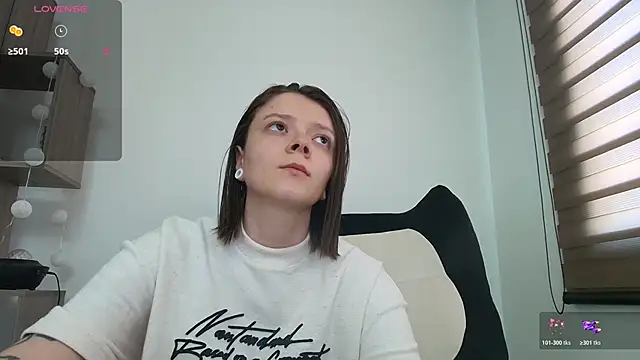 Snapshot of Arya_starrk chatting on June 1, 2026, 1:55 pm Arya starrk online show from June 1, 2026, 1:55 pm