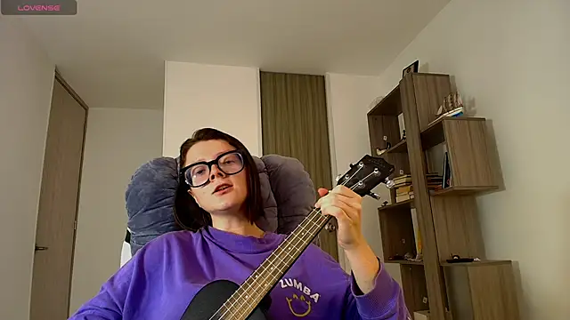 Arya starrk online show from November 14, 2025, 2:43 pm