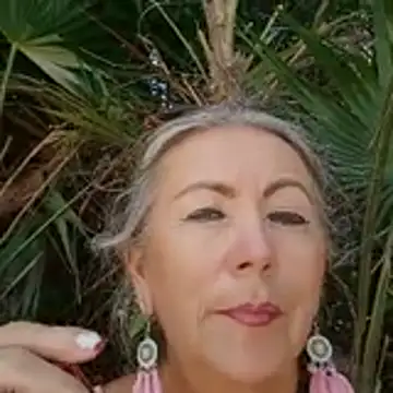 EvaRobinson online show from July 18, 2026, 6:49 pm