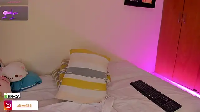 Snapshot of olivia__s chatting on October 19, 2025, 3:42 am olivia s online show from October 19, 2025, 3:42 am