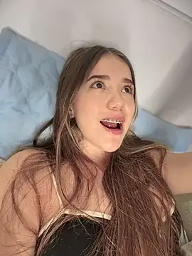 ShelbyHagen online show from November 24, 2025, 4:56 am