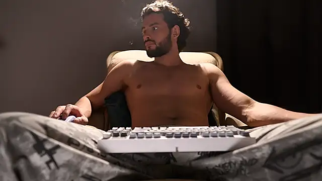 Keen   Luckystrike online show from February 18, 2026, 6:59 pm