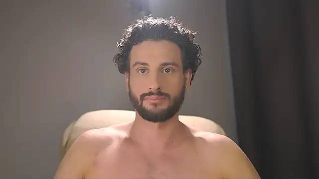 Keen   Luckystrike online show from February 9, 2026, 9:51 am