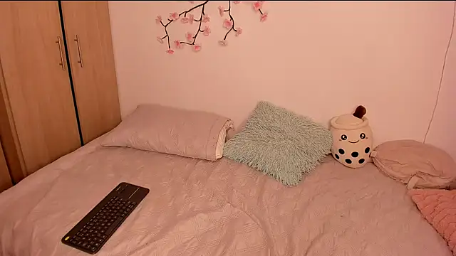 alexa 6908 online show from April 23, 2026, 10:33 pm
