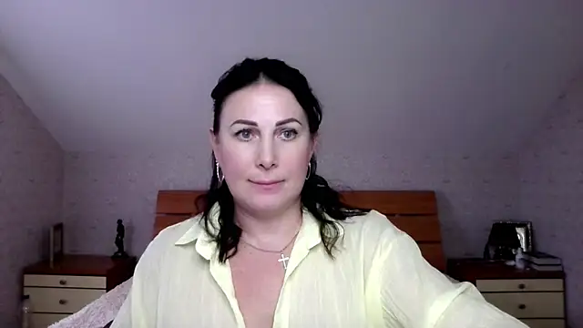 Snapshot of _sarairiti chatting on October 25, 2025, 10:47 am sarairiti online show from October 25, 2025, 10:47 am