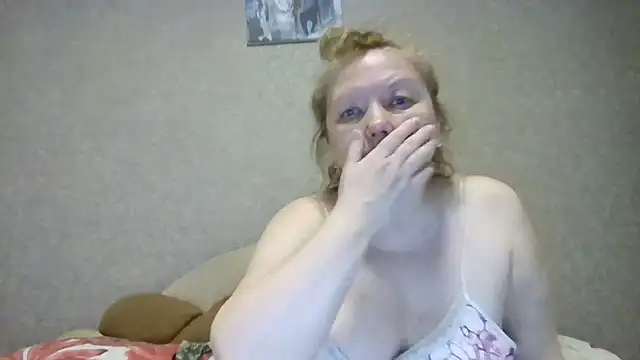 Snapshot of Lusi-777 chatting on February 6, 2026, 6:26 pm Lusi-777 online show from February 6, 2026, 6:26 pm