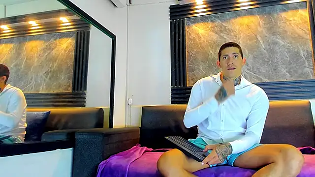 yeckodream online show from January 13, 2026, 4:27 am